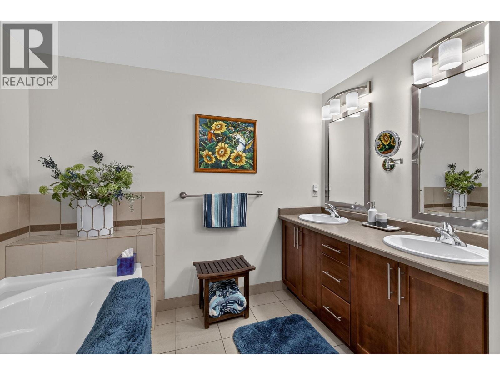 #410 1160 Bernard Avenue - 11