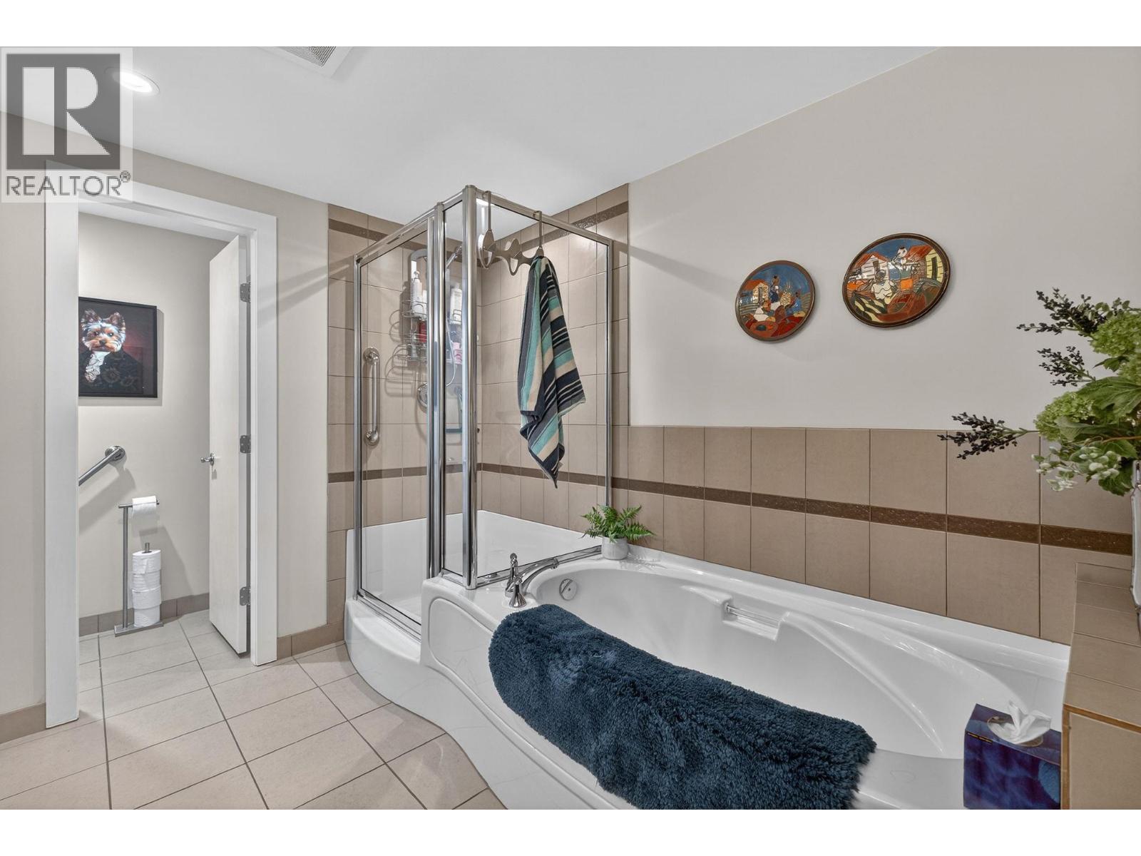 #410 1160 Bernard Avenue - 12