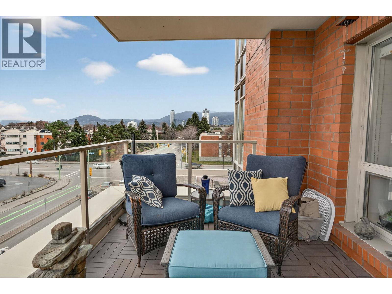 #410 1160 Bernard Avenue - 18