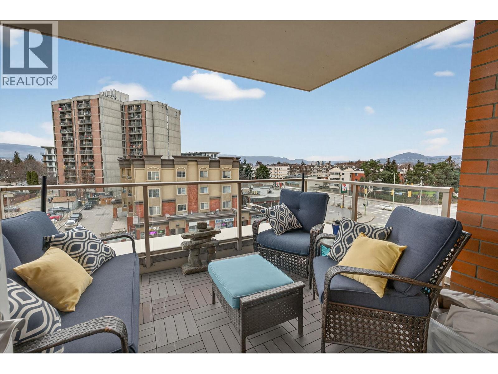 #410 1160 Bernard Avenue - 20