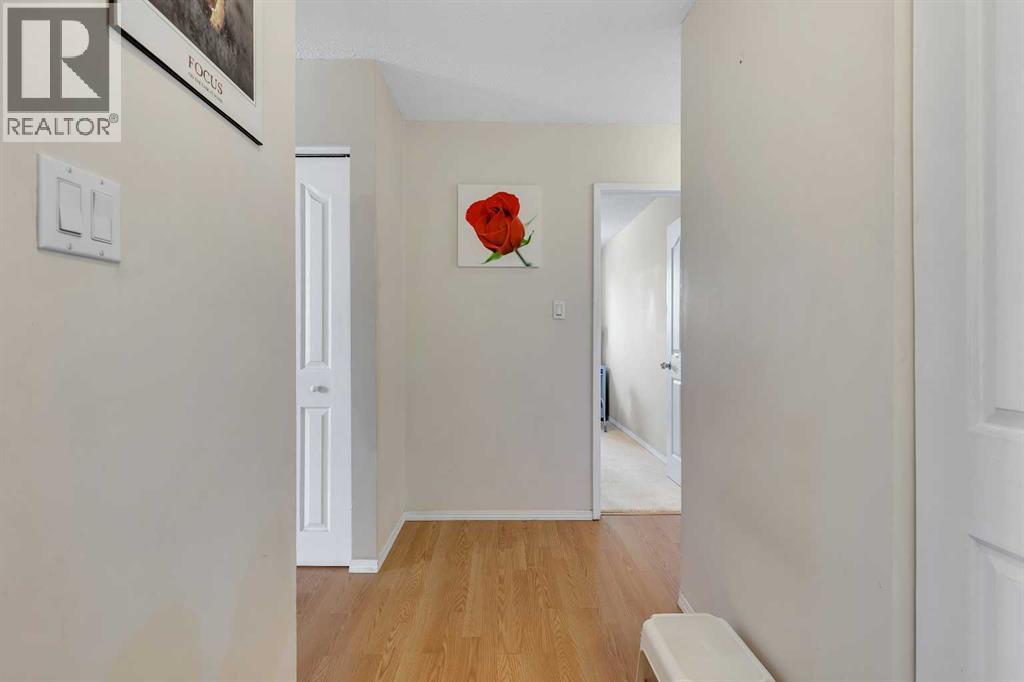 Single Family House for Sale in   Travois Crescent NW Thorncliffe Calgary 