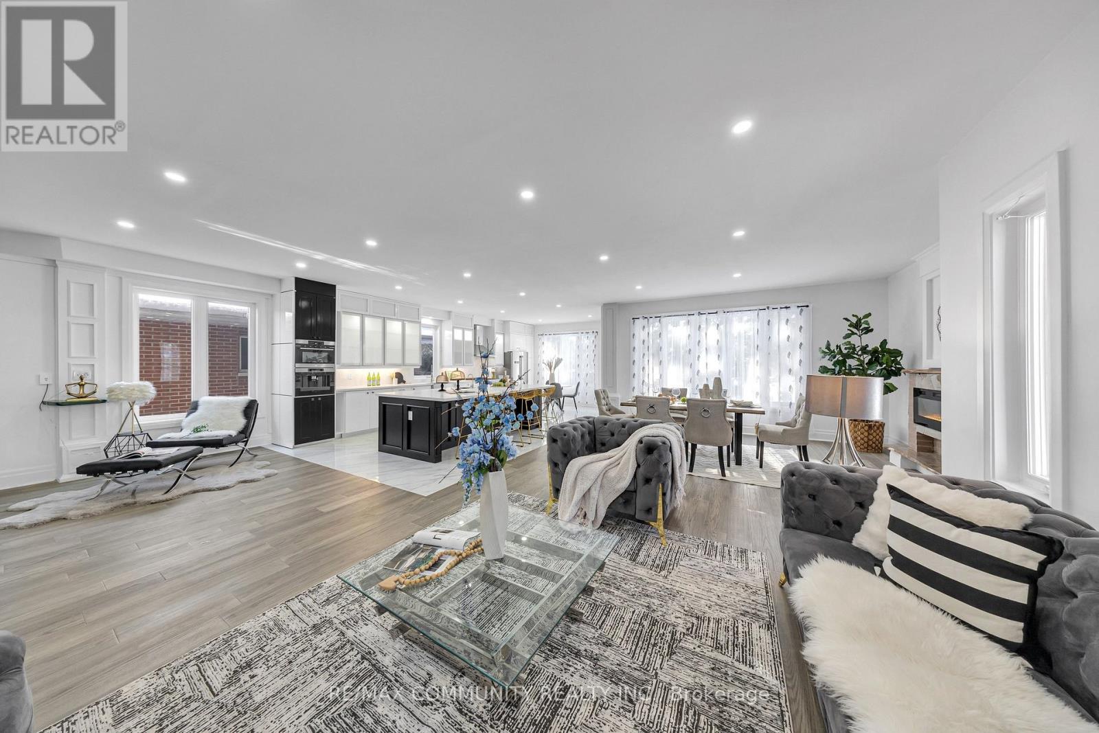 645 FRASER AVENUE - 17