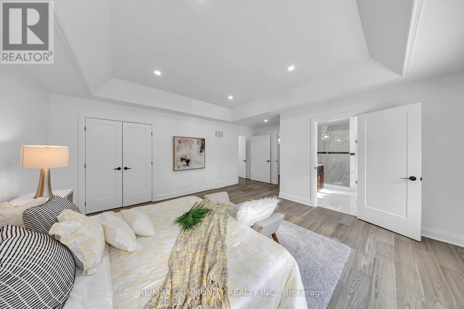 645 FRASER AVENUE - 34