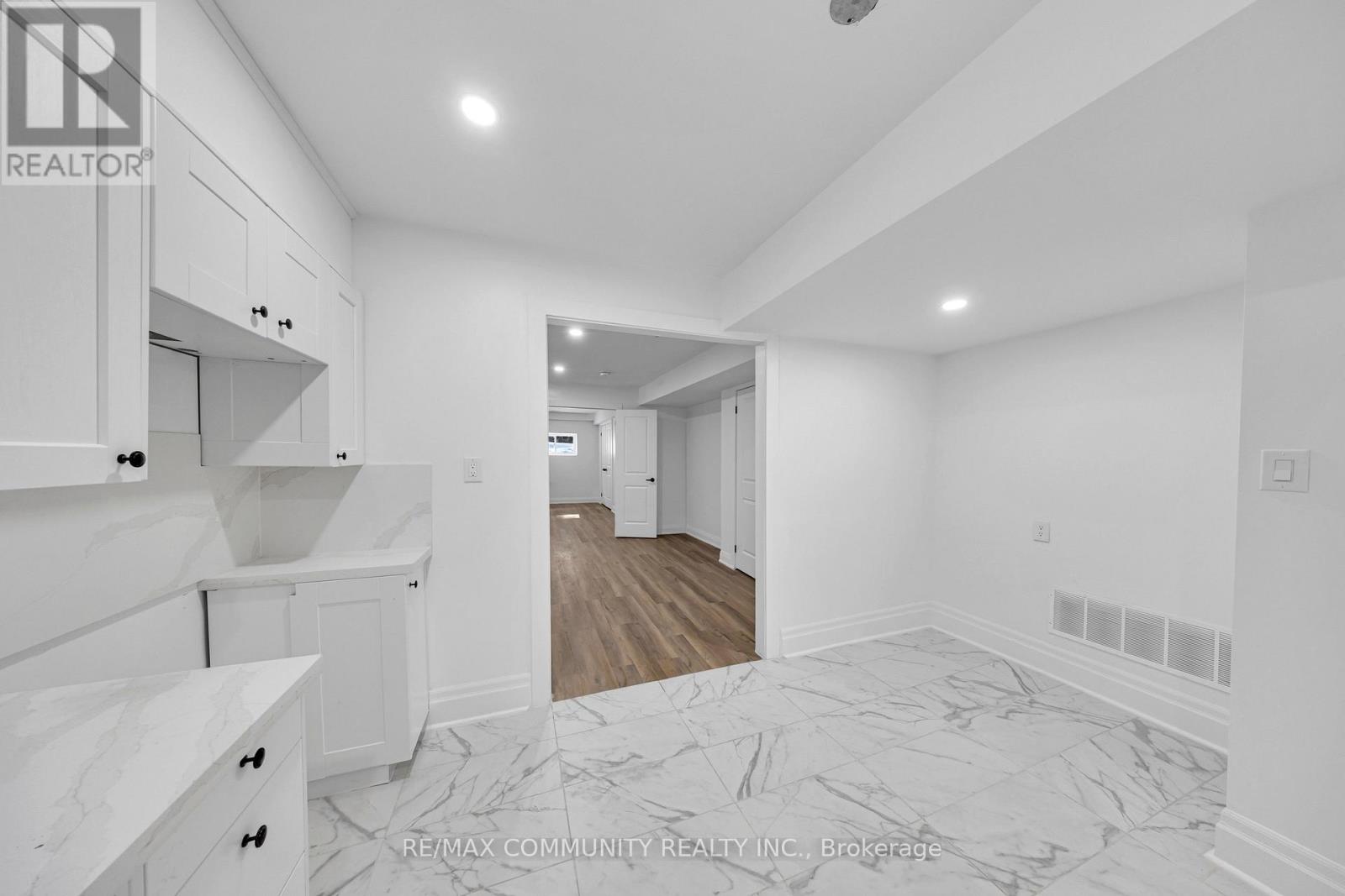645 FRASER AVENUE - 40