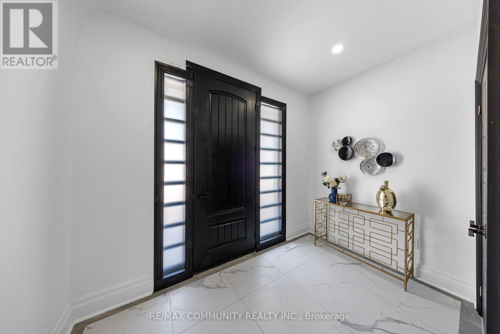 645 FRASER AVENUE - 6