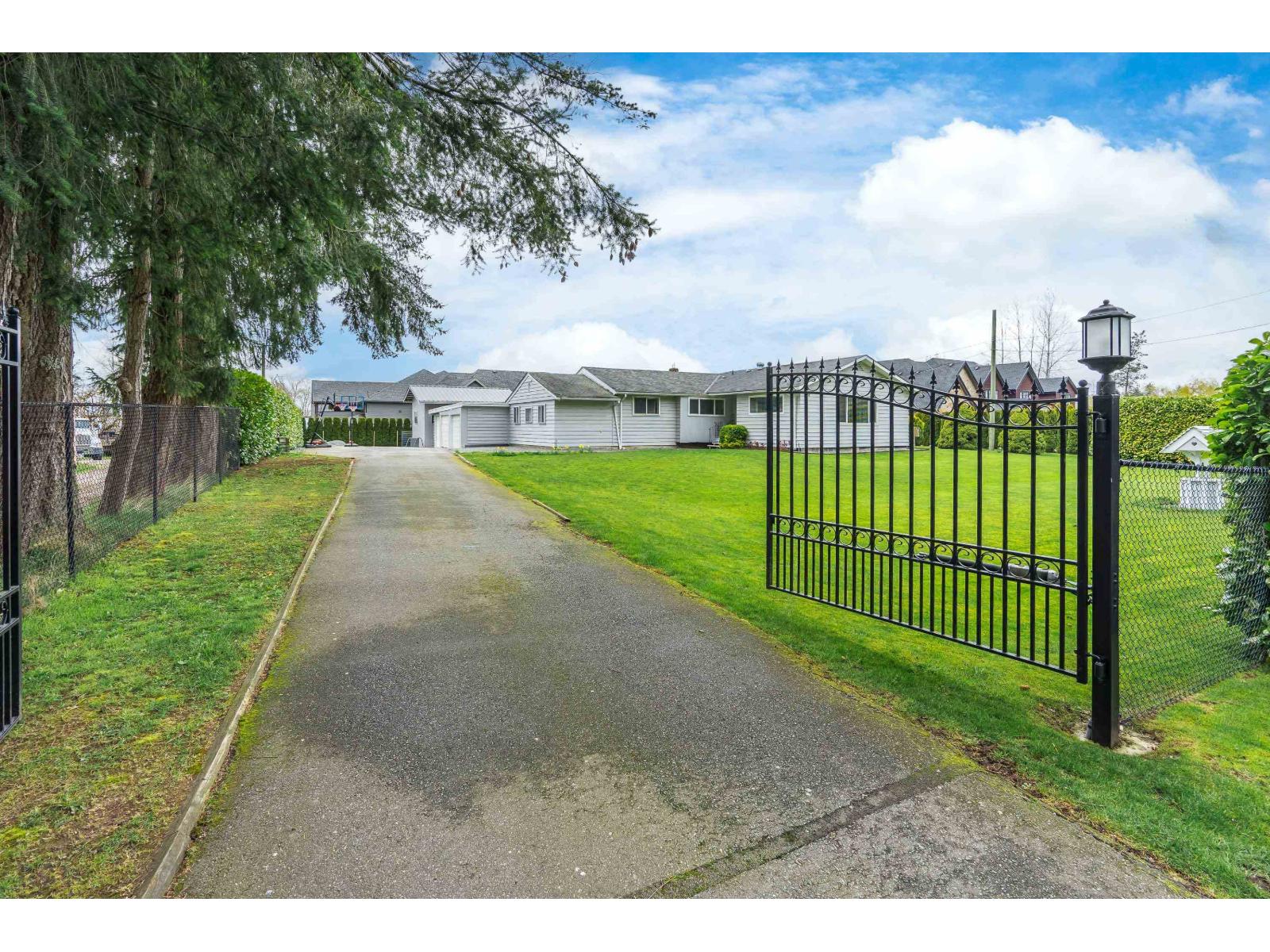 1361 200 STREET - Photo 2 of 36, Langley, British Columbia