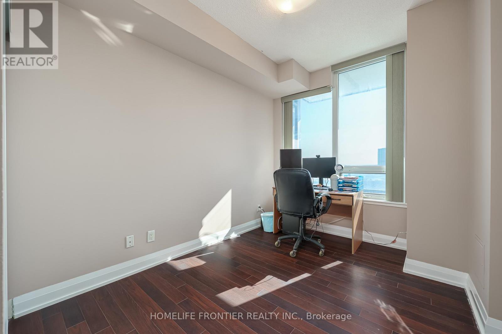 #1408 75 NORTH PARK ROAD - 14