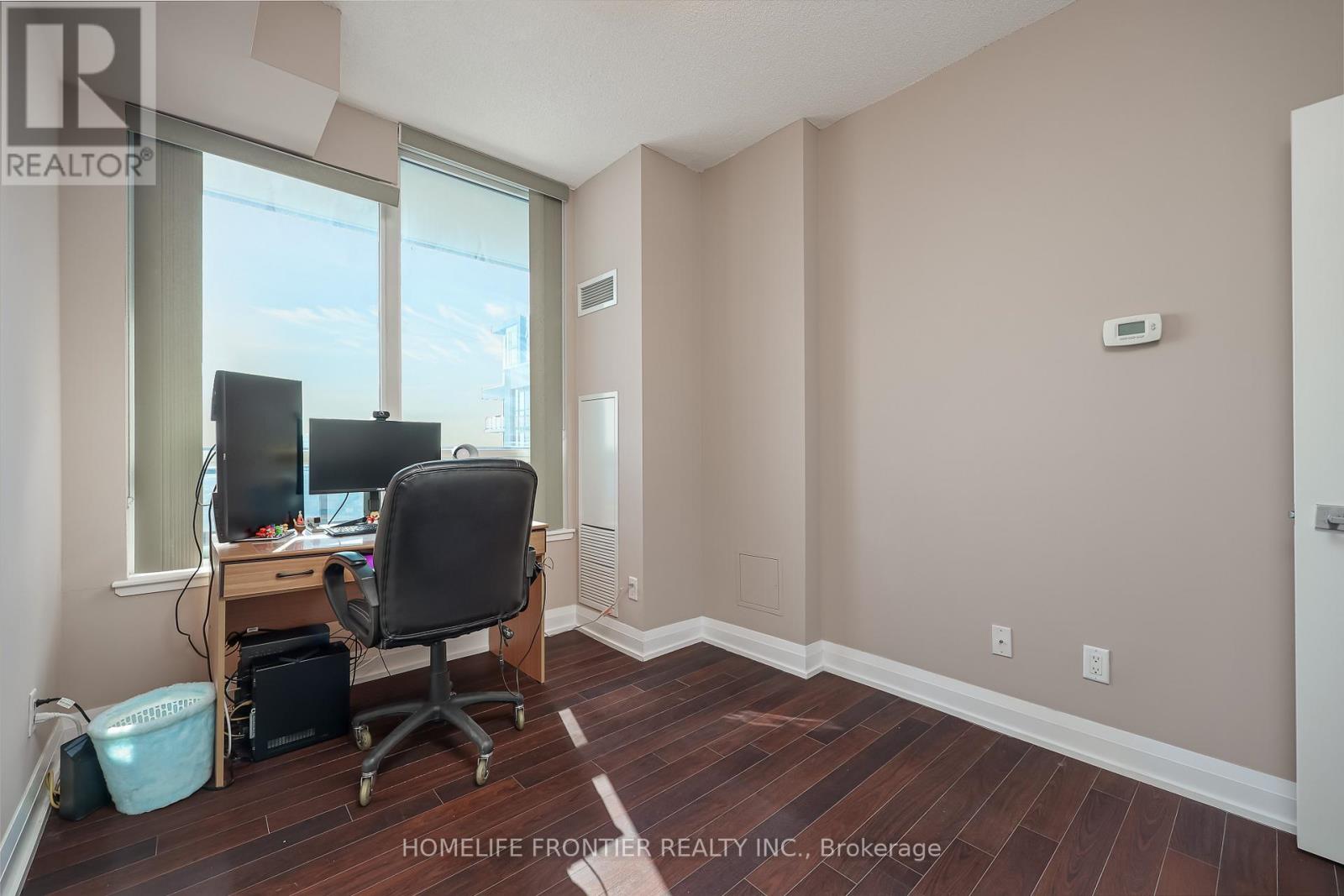 #1408 75 NORTH PARK ROAD - 16