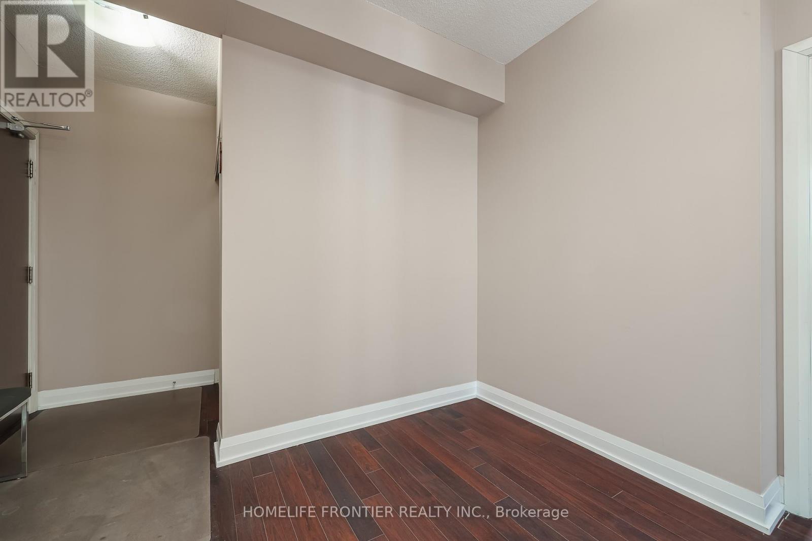 #1408 75 NORTH PARK ROAD - 24