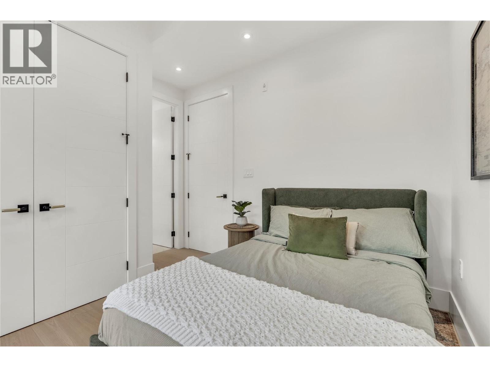 602 Lakeshore Drive Unit# 201, Penticton