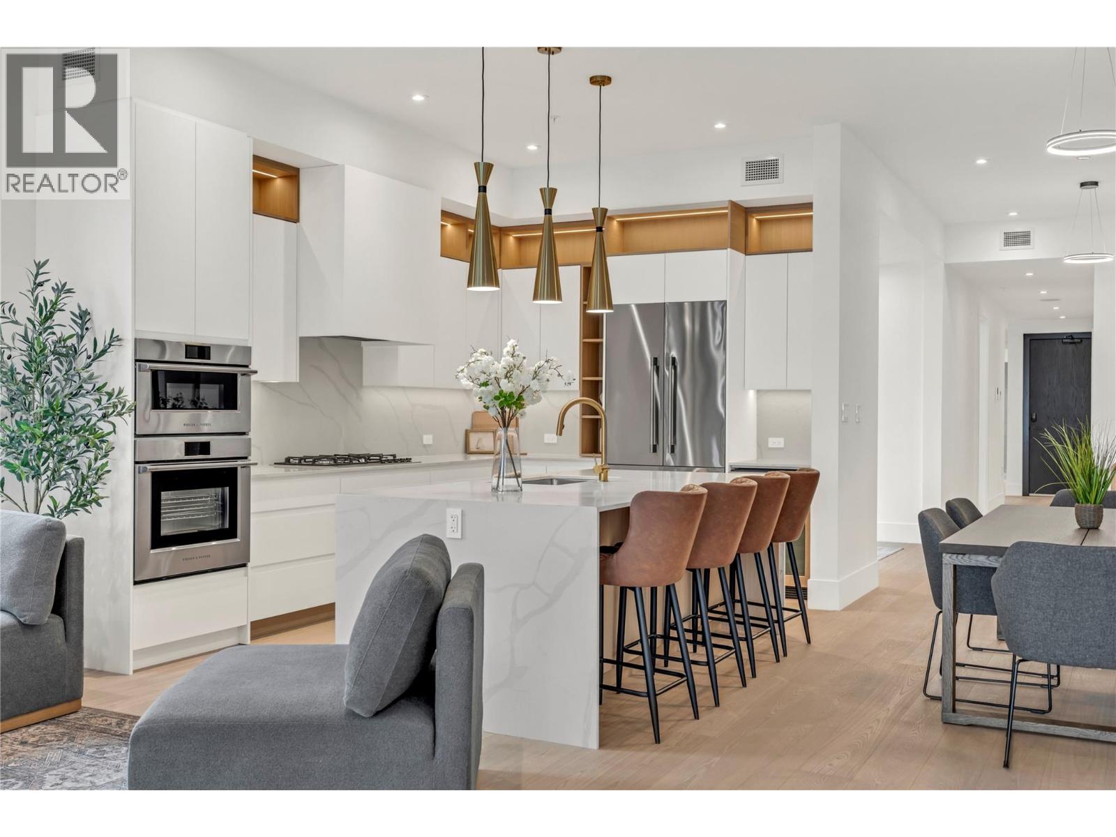 602 Lakeshore Drive Unit# 201, Penticton