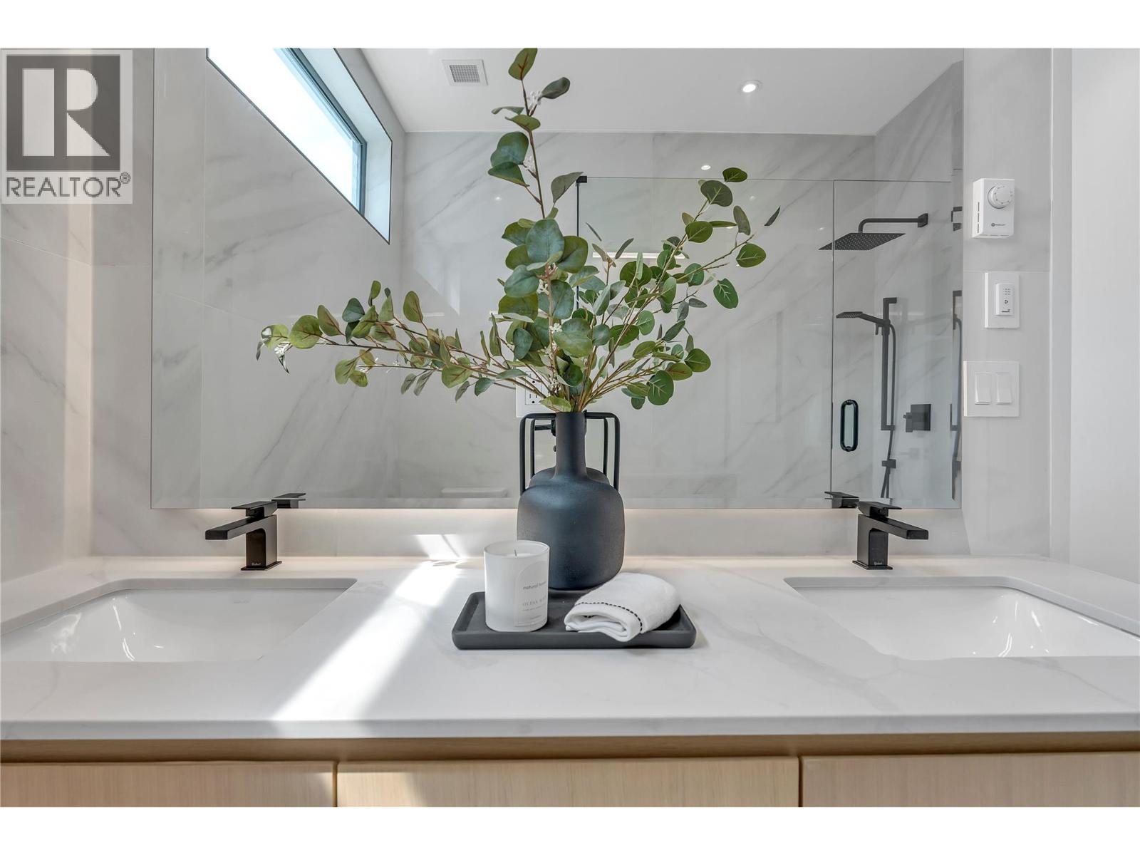 602 Lakeshore Drive Unit# 201, Penticton