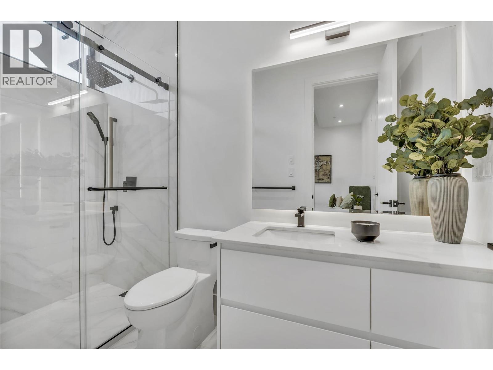 602 Lakeshore Drive Unit# 201, Penticton