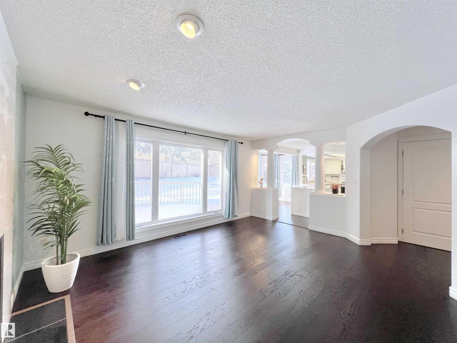 316 BURTON RD NW, Edmonton