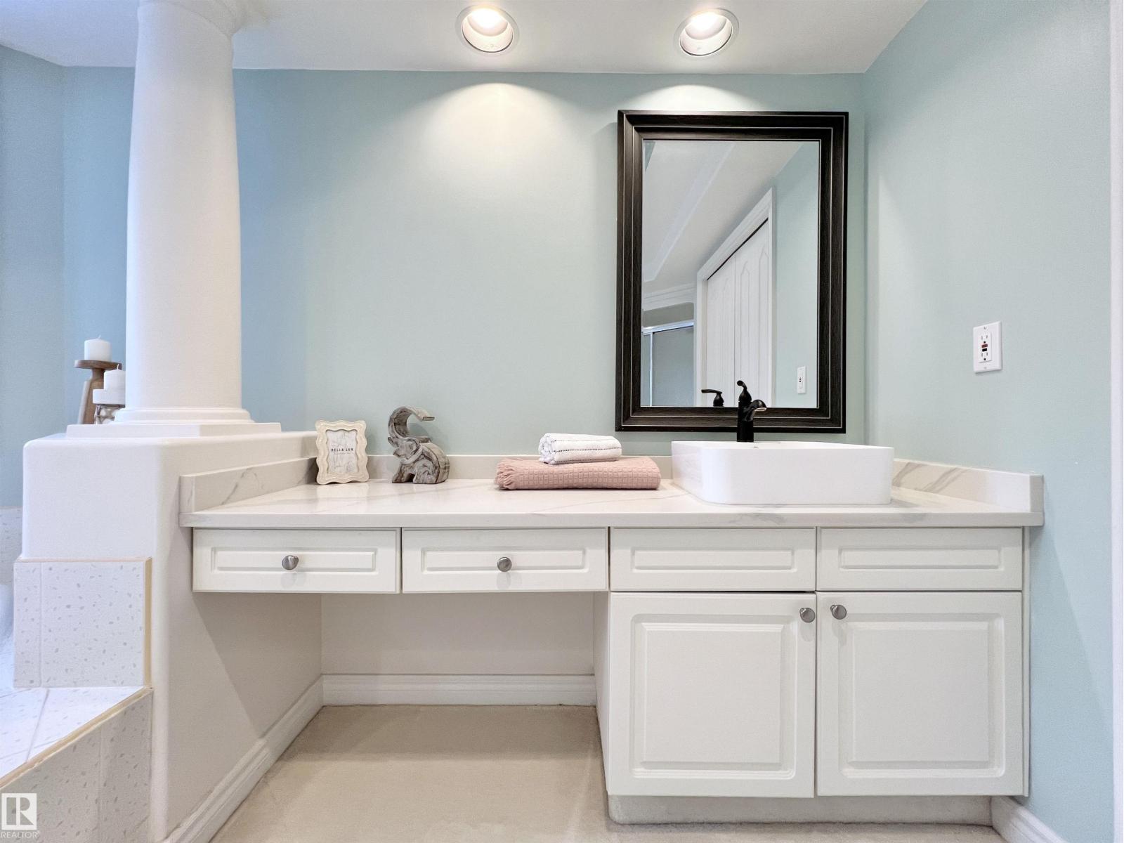 316 BURTON RD NW, Edmonton