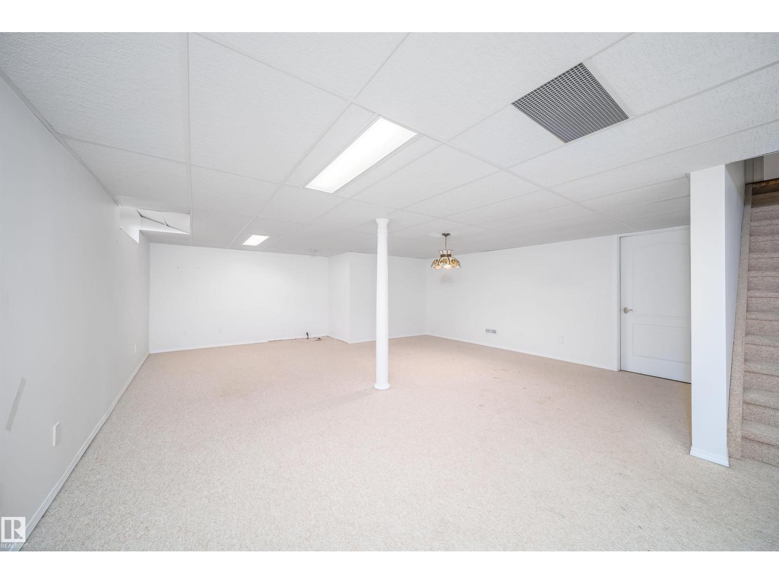 316 BURTON RD NW, Edmonton