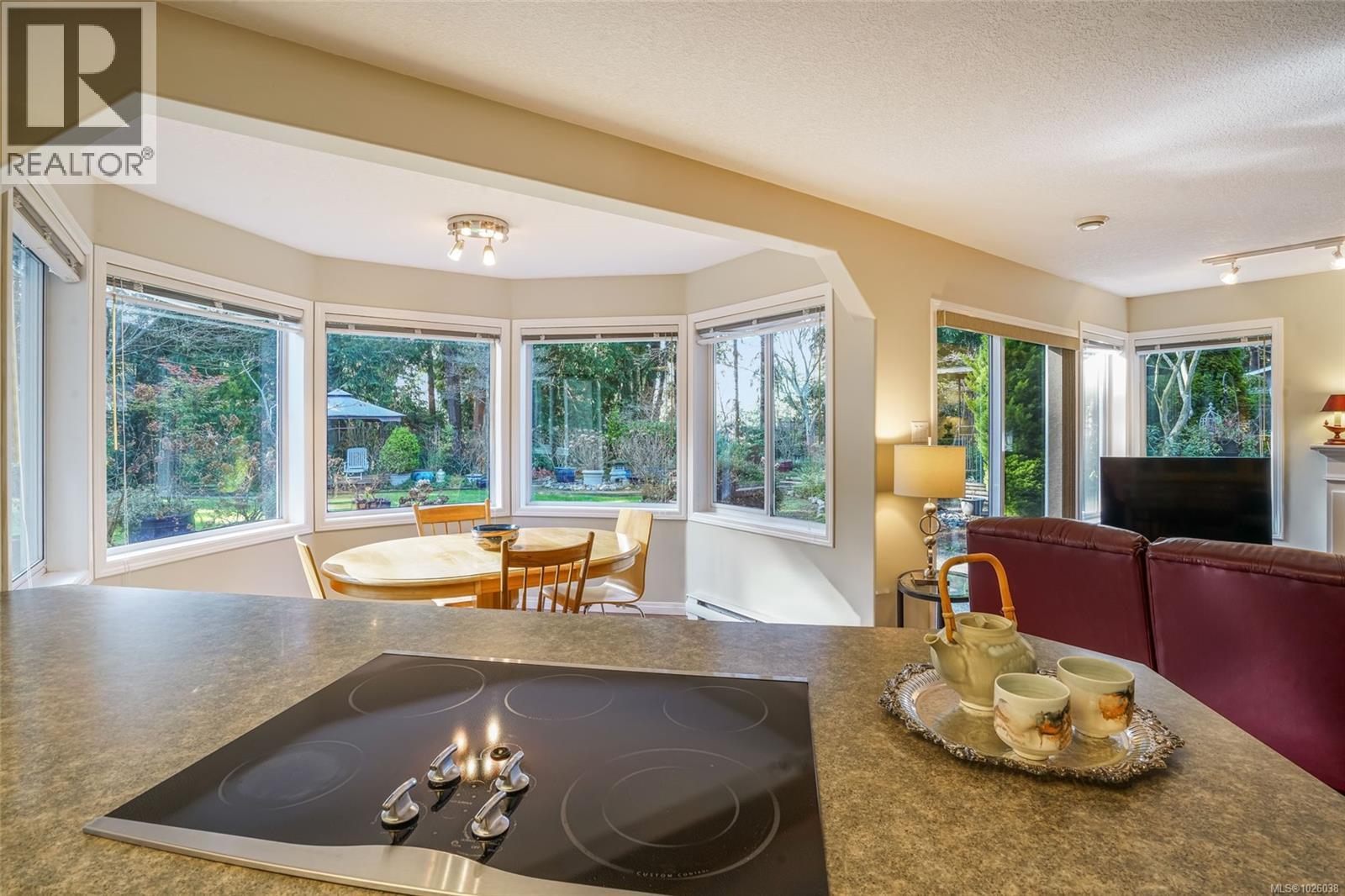 1571 Arbutus Dr, Nanoose Bay