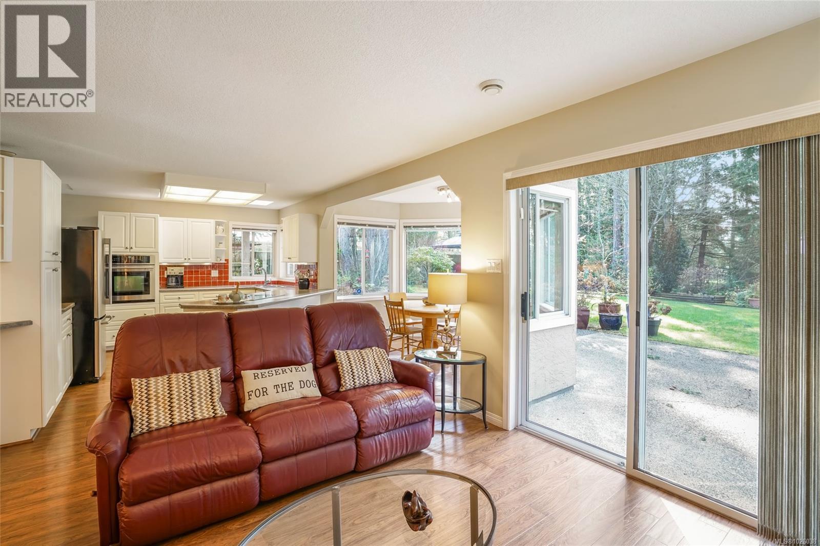 1571 Arbutus Dr, Nanoose Bay