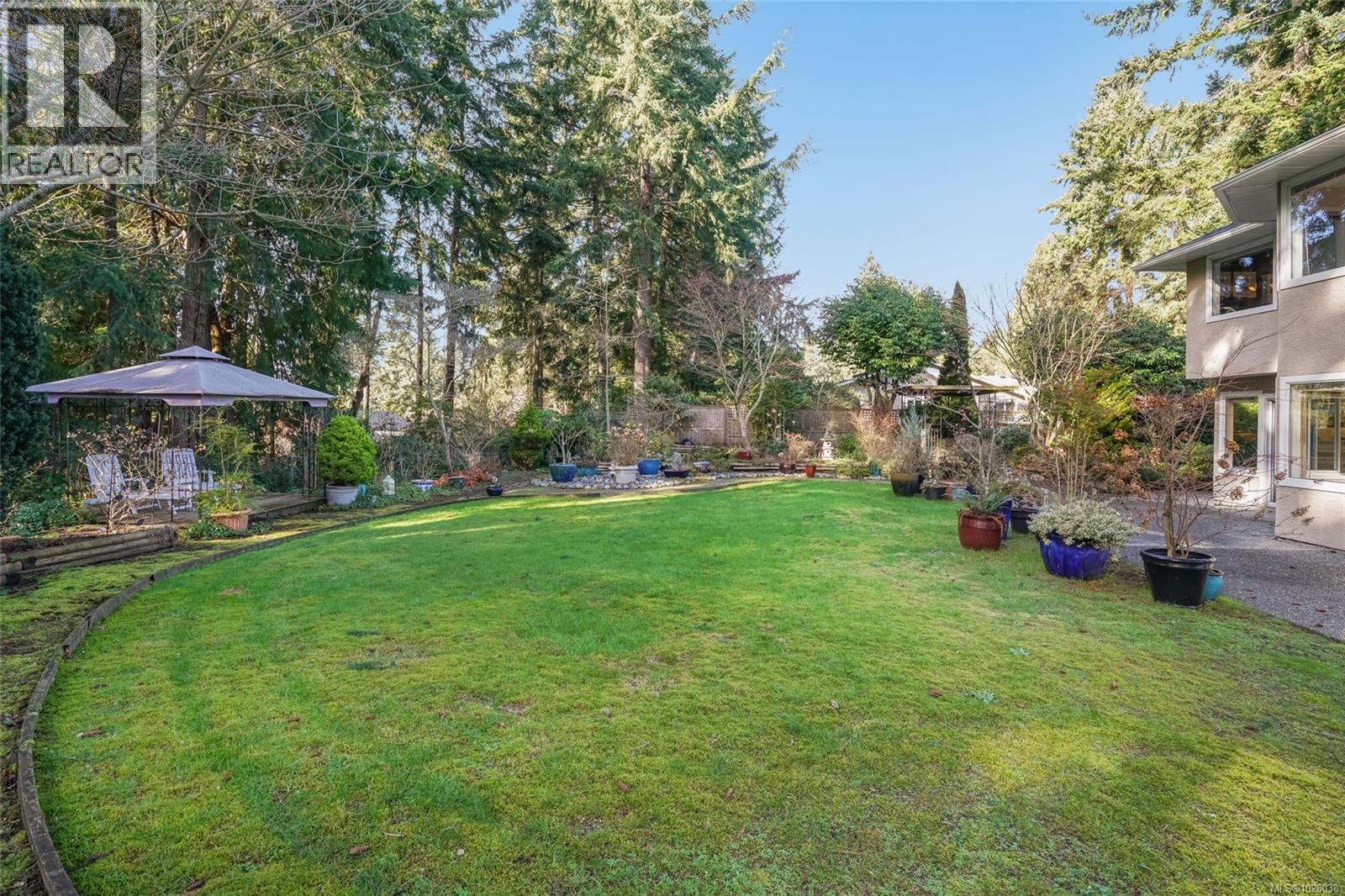 1571 Arbutus Dr, Nanoose Bay