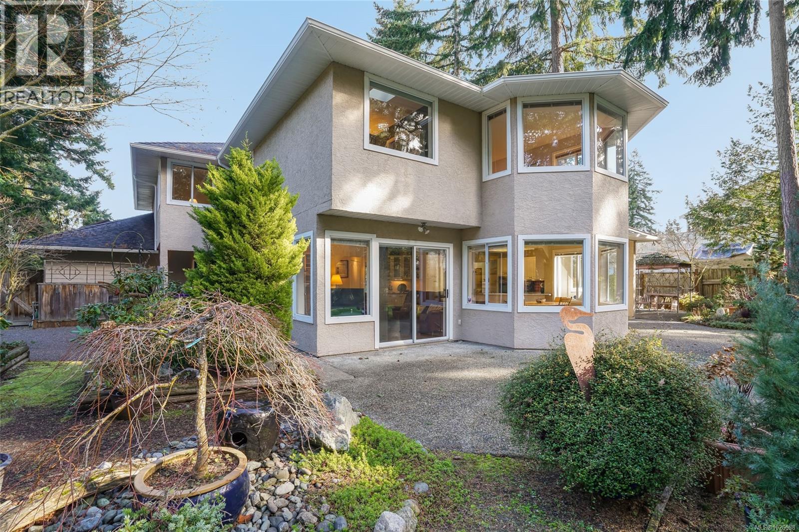 1571 Arbutus Dr, Nanoose Bay