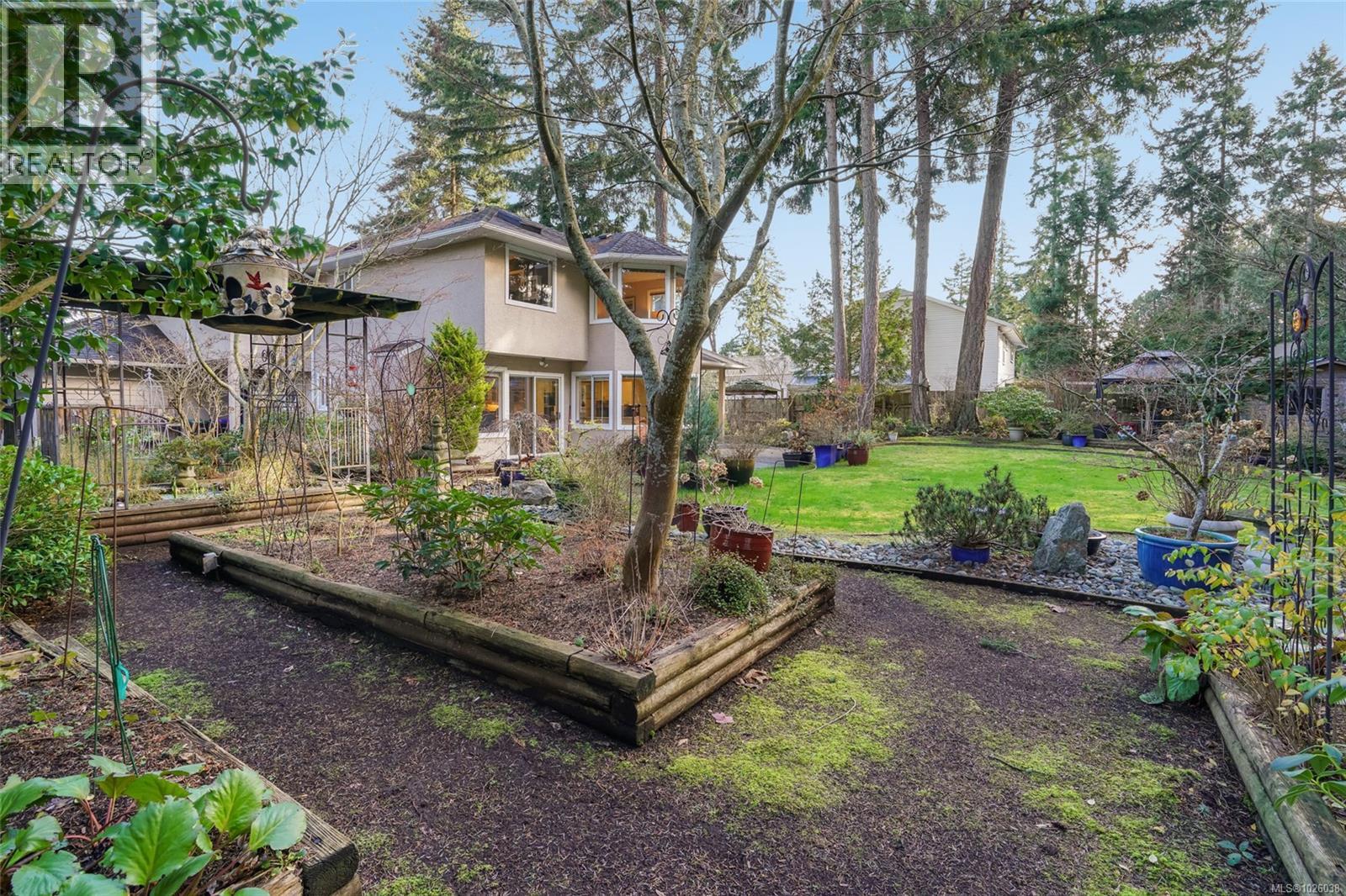 1571 Arbutus Dr, Nanoose Bay