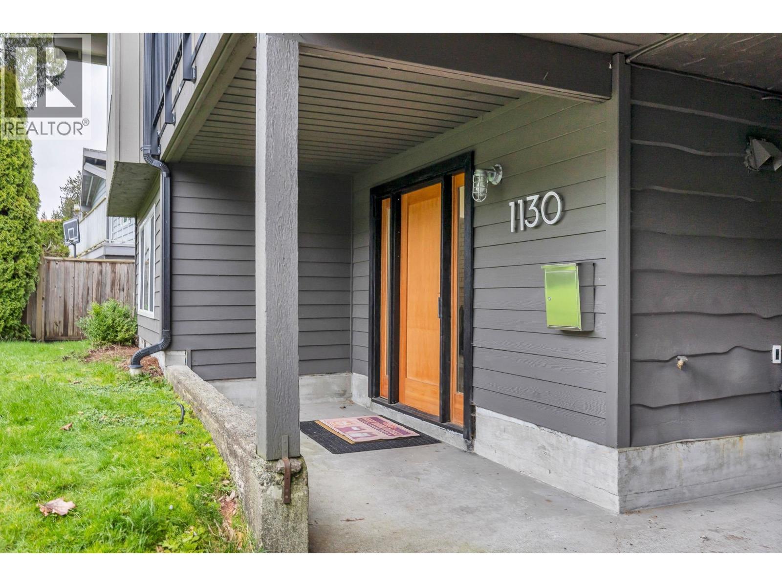 1130 BLUE HERON CRESCENT - Photo 3 of 40, Port Coquitlam, British Columbia