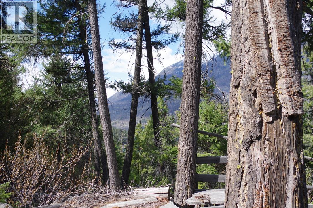 55 LAKEVIEW LOT A DL 5637 LAKEVIEW RD ROAD S - 16