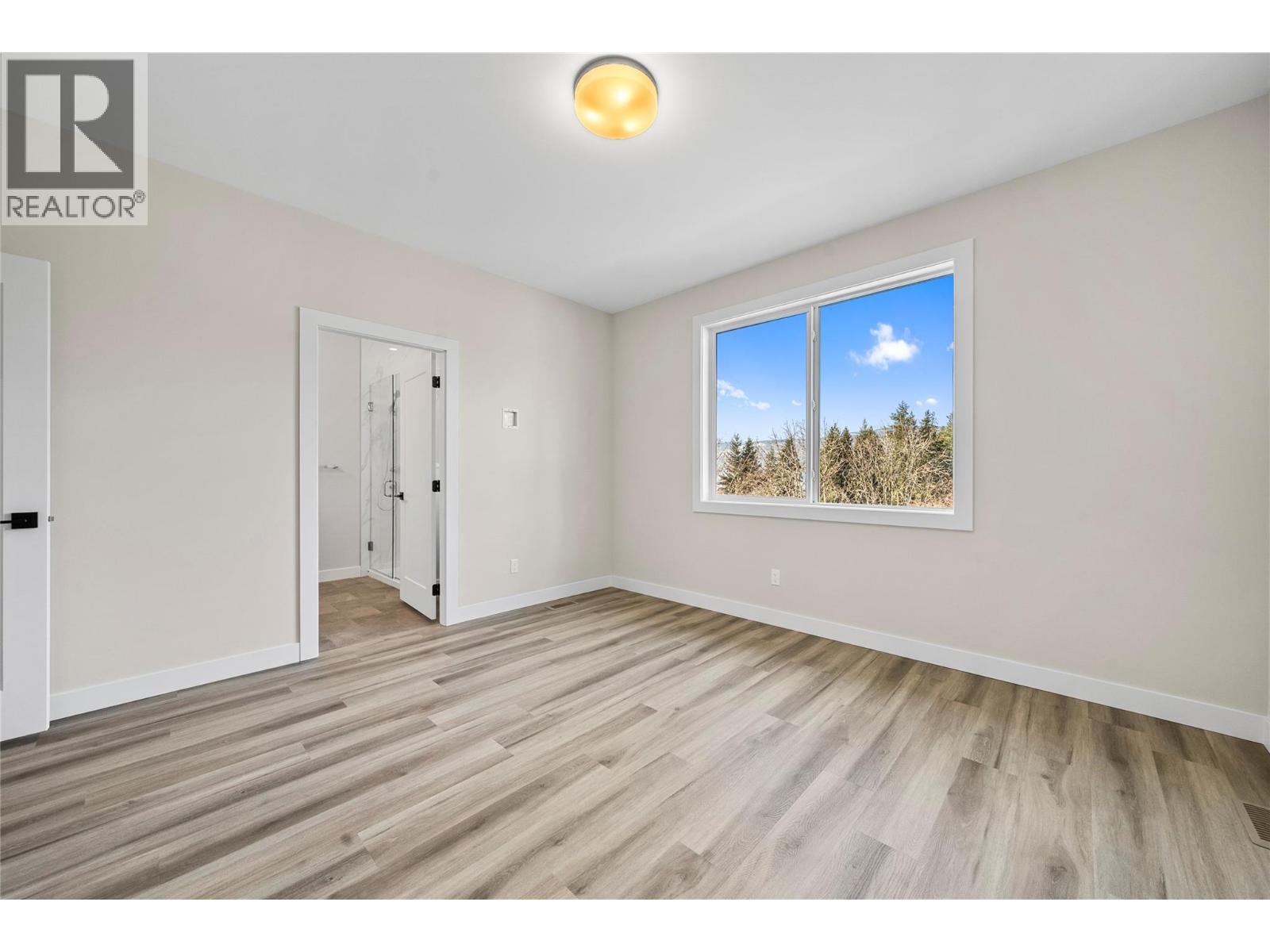 2951 27 Street NE, Salmon Arm