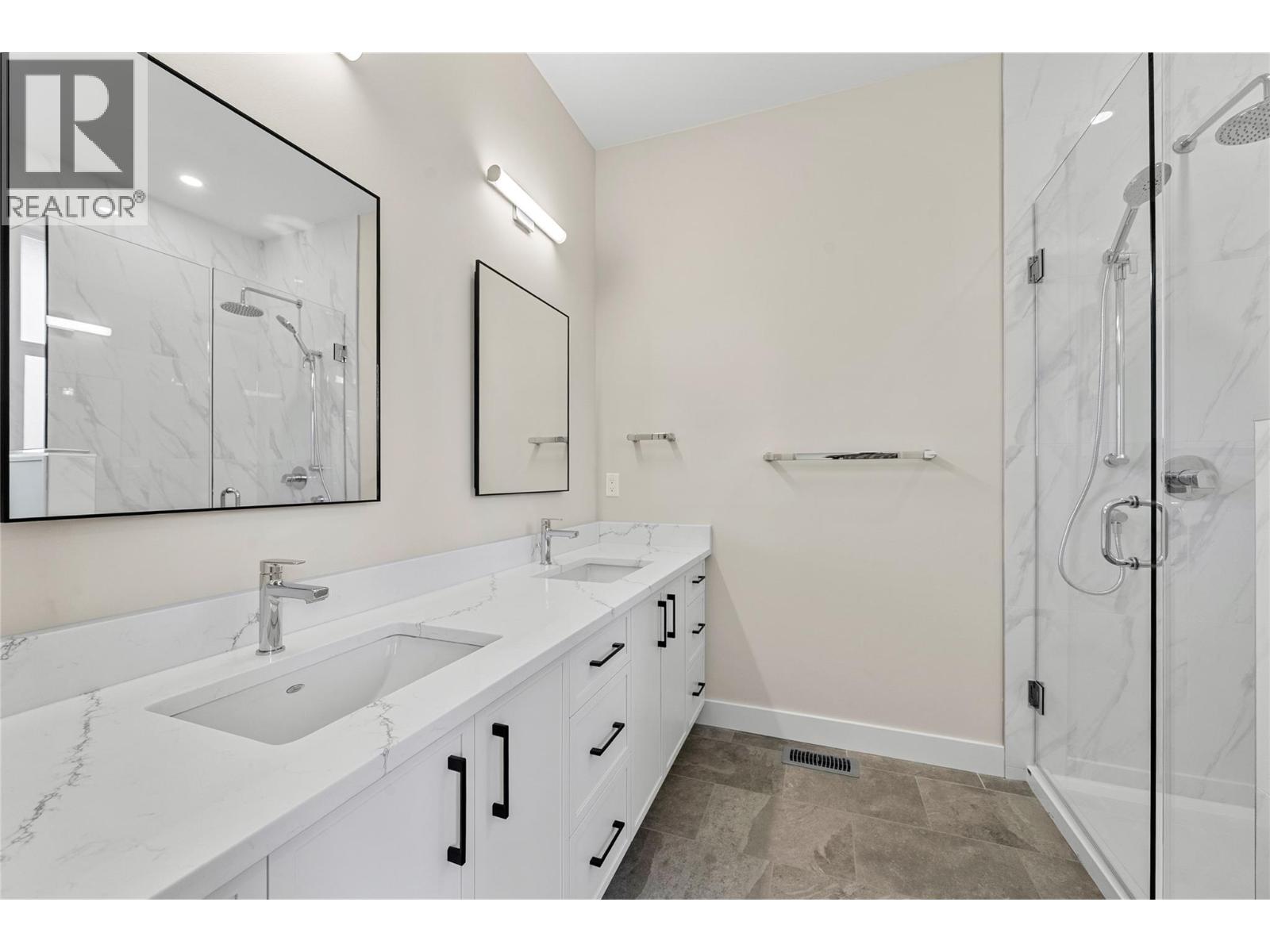 2951 27 Street NE, Salmon Arm