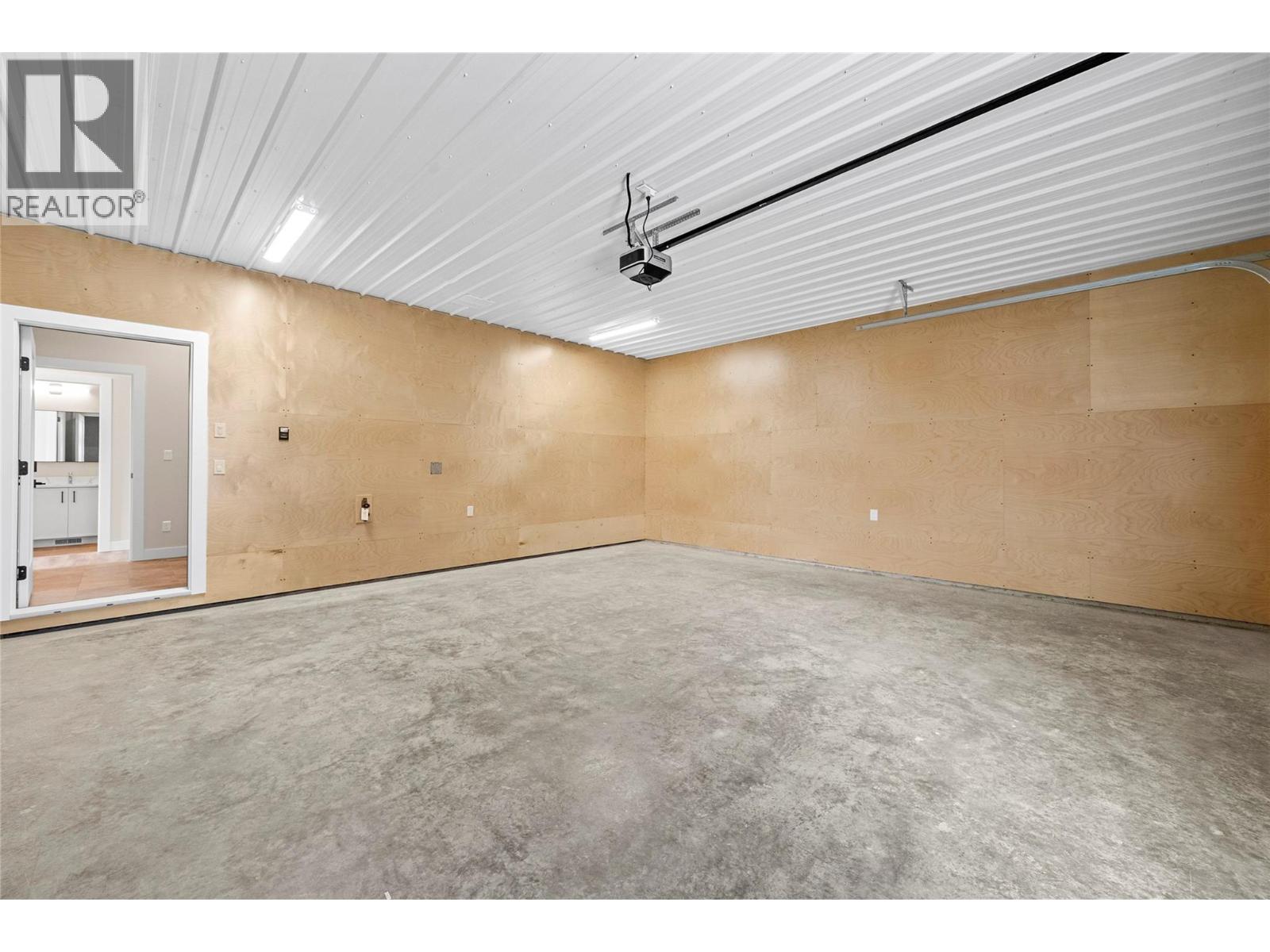 2951 27 Street NE, Salmon Arm