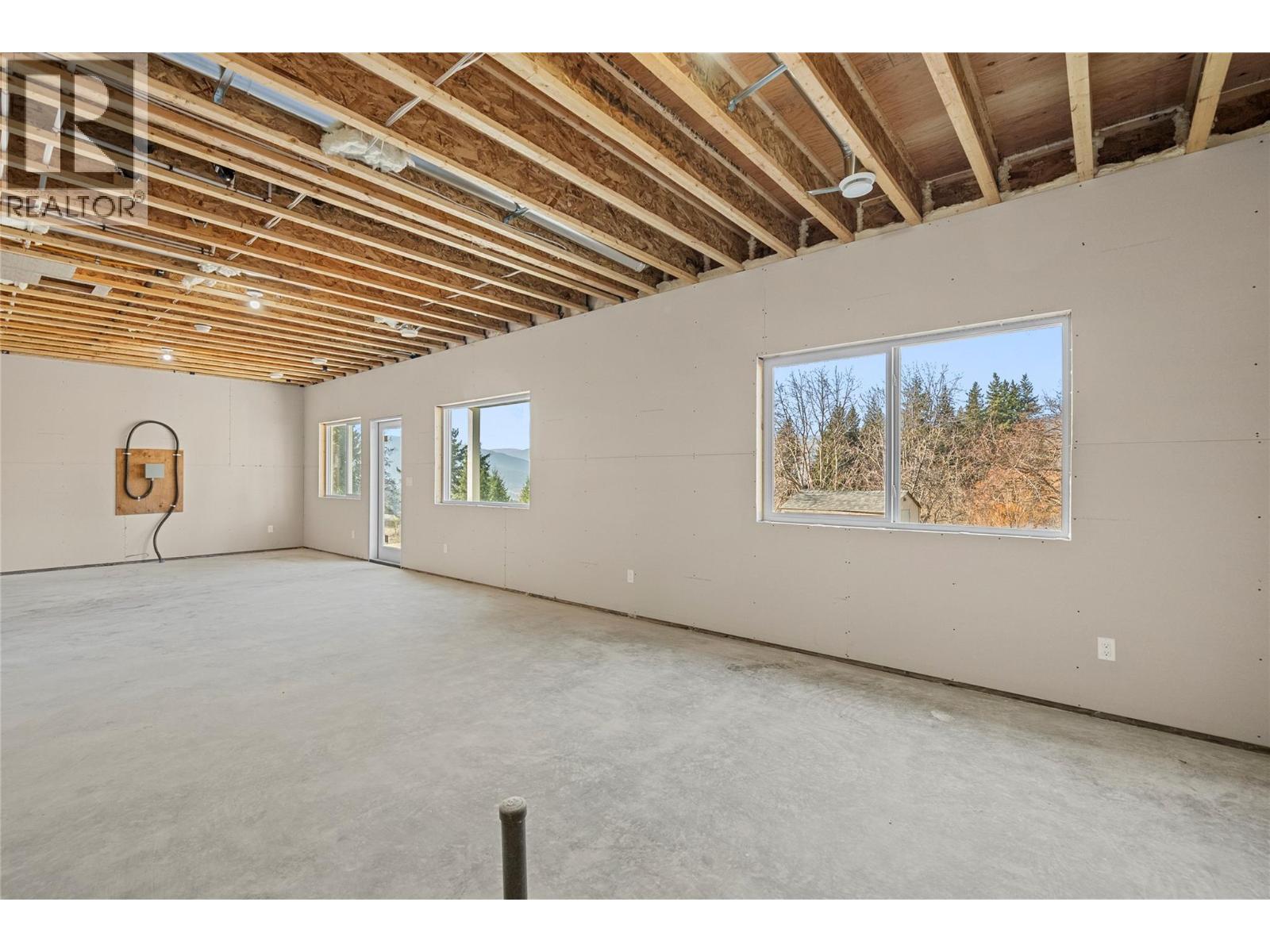 2951 27 Street NE, Salmon Arm