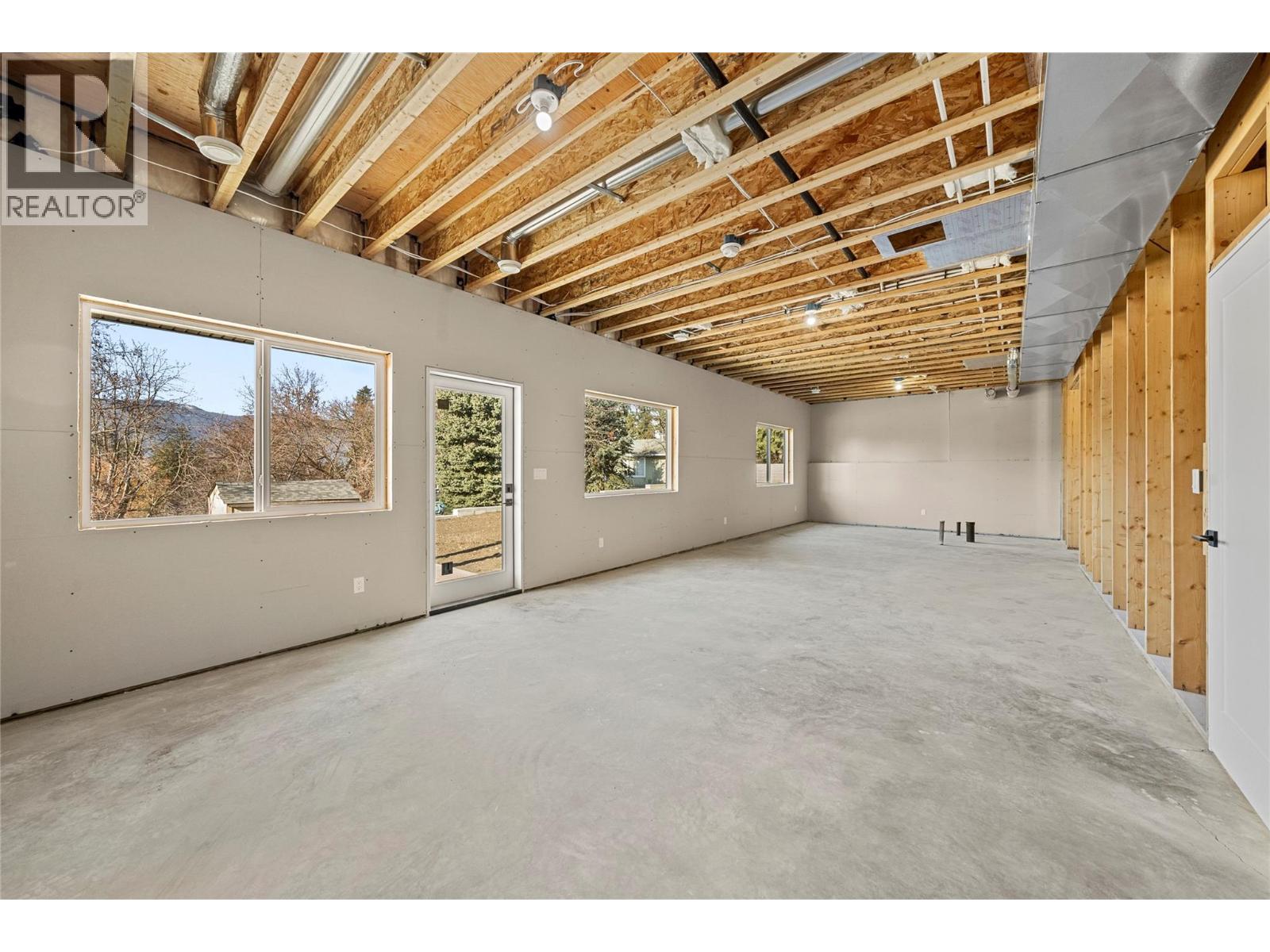 2951 27 Street NE, Salmon Arm