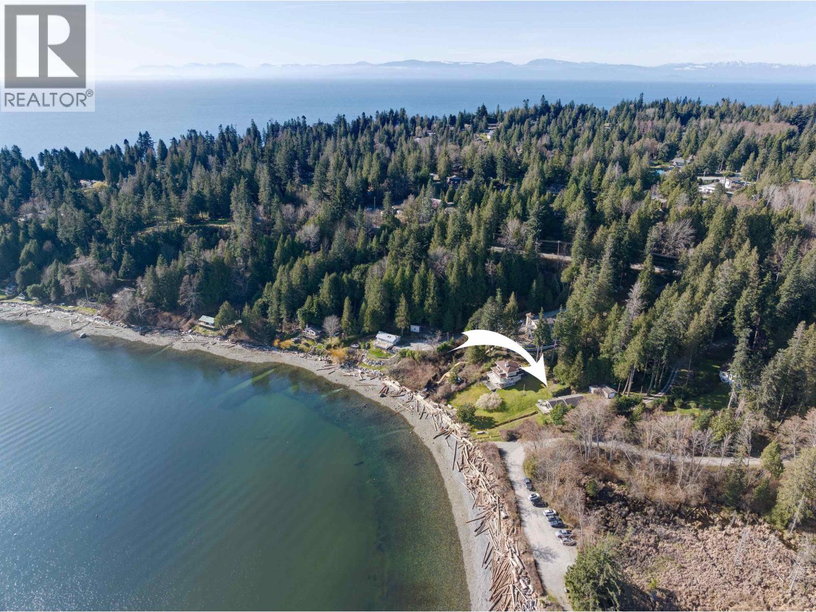 7653 REDROOFFS ROAD, Halfmoon Bay