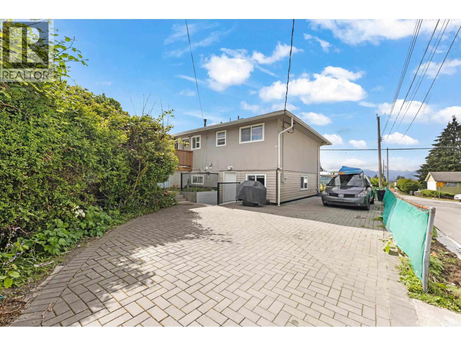 7724 GOODLAD STREET, Burnaby