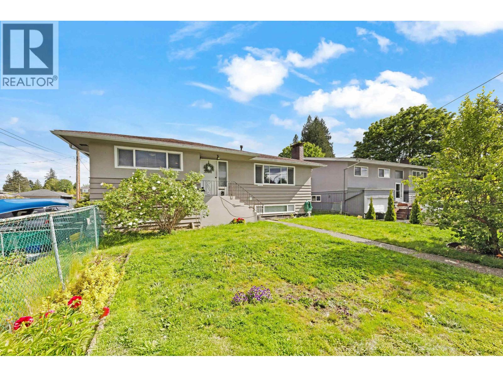 7724 GOODLAD STREET, Burnaby