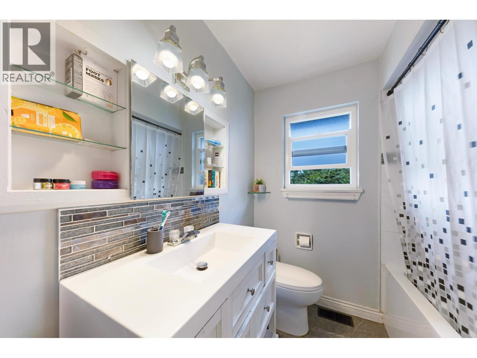 7724 GOODLAD STREET, Burnaby