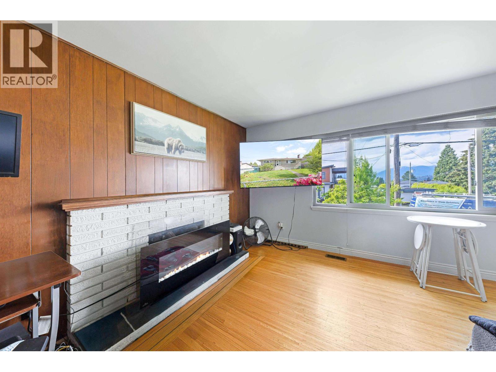 7724 GOODLAD STREET, Burnaby