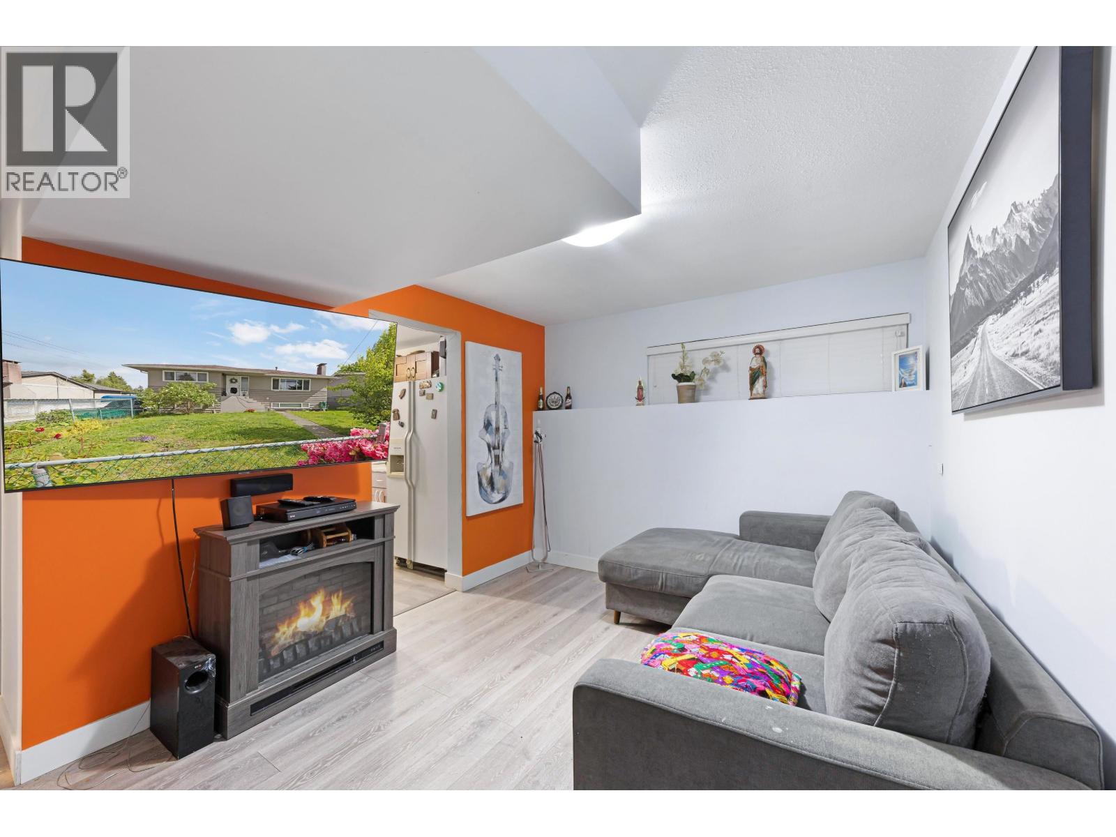 7724 GOODLAD STREET, Burnaby