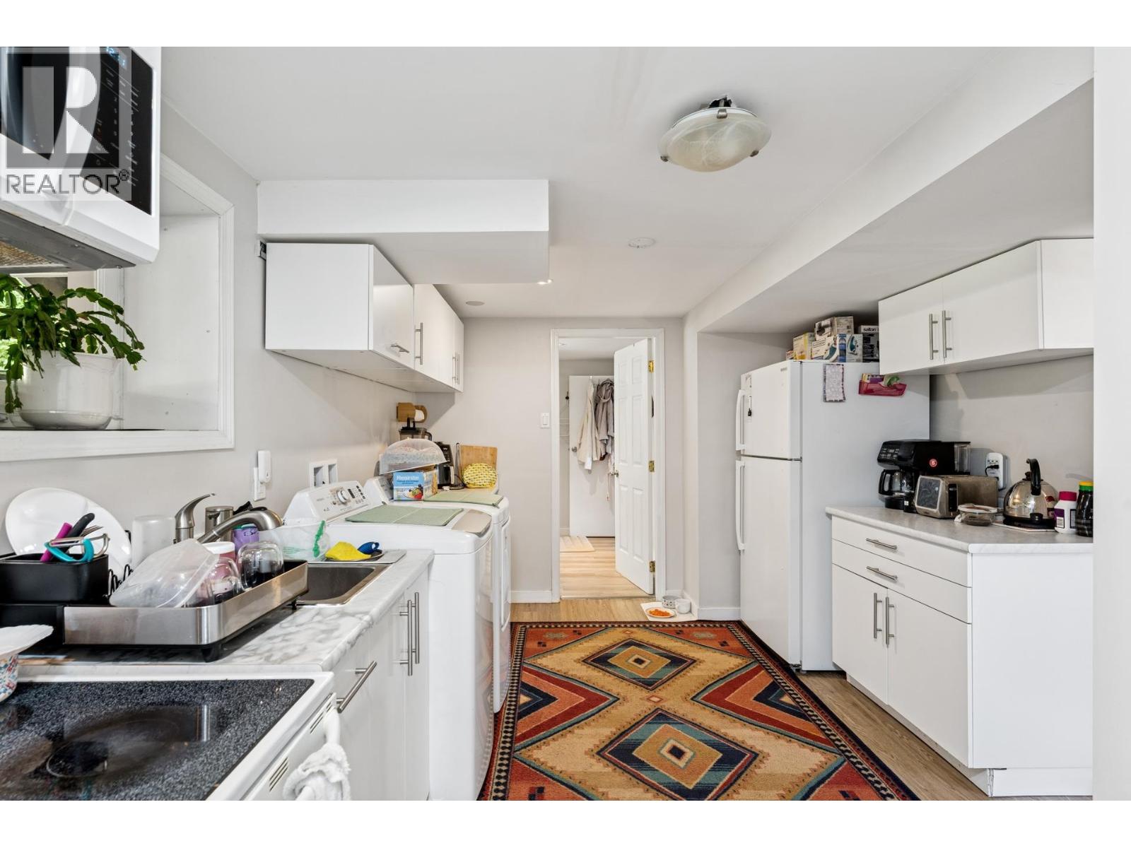 430 W KINGS ROAD, North Vancouver