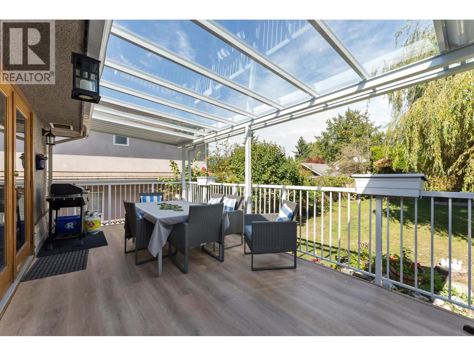 430 W KINGS ROAD, North Vancouver