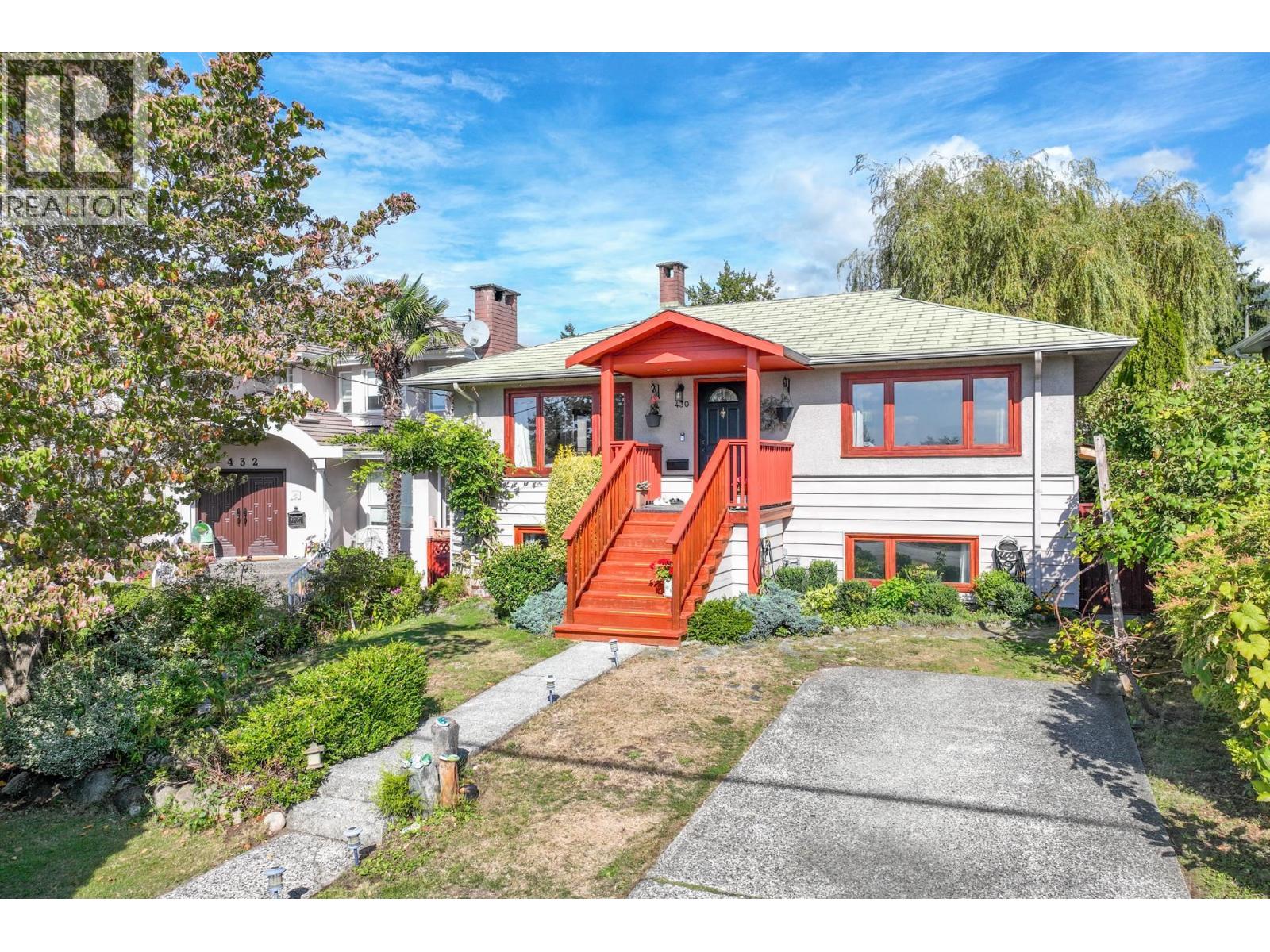 430 W KINGS ROAD, North Vancouver