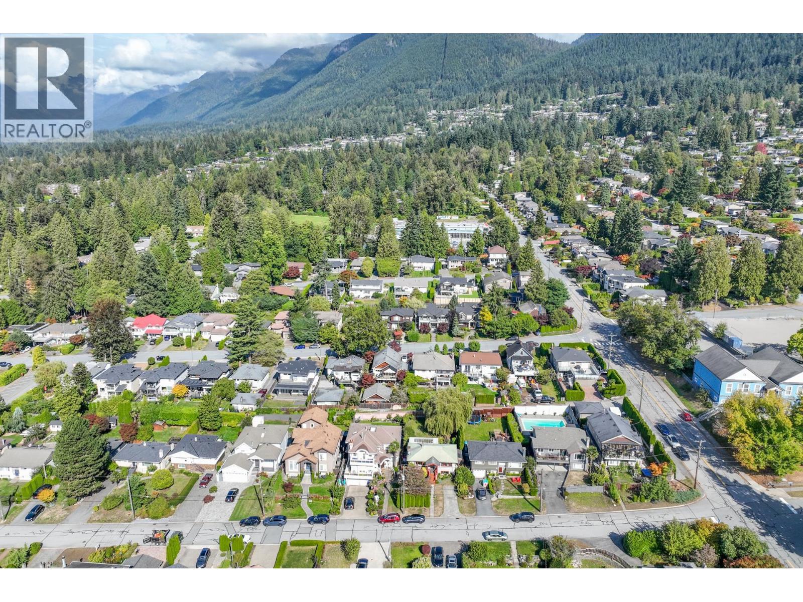 430 W KINGS ROAD, North Vancouver