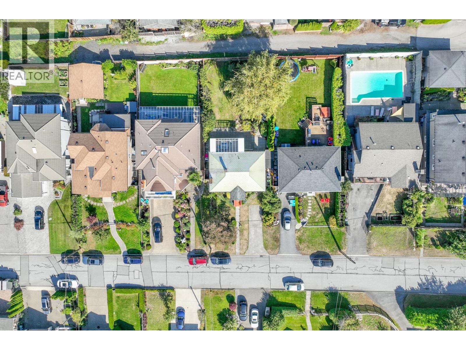 430 W KINGS ROAD, North Vancouver