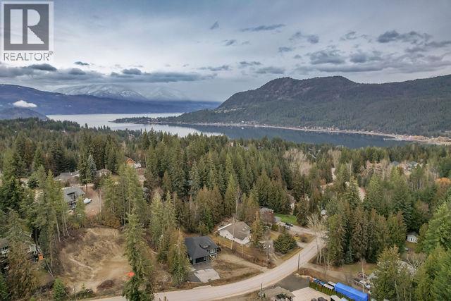 2449 Centennial Drive, Blind Bay