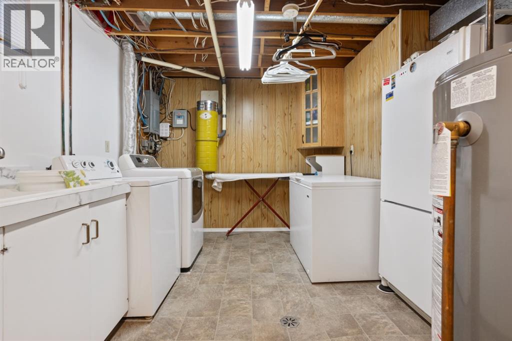 
          5223 42 Street
            <br/>
            <span>Camrose</span>
            , 
            <span>AB</span>
             <span>T4V1A7</span>
         - Photo 33