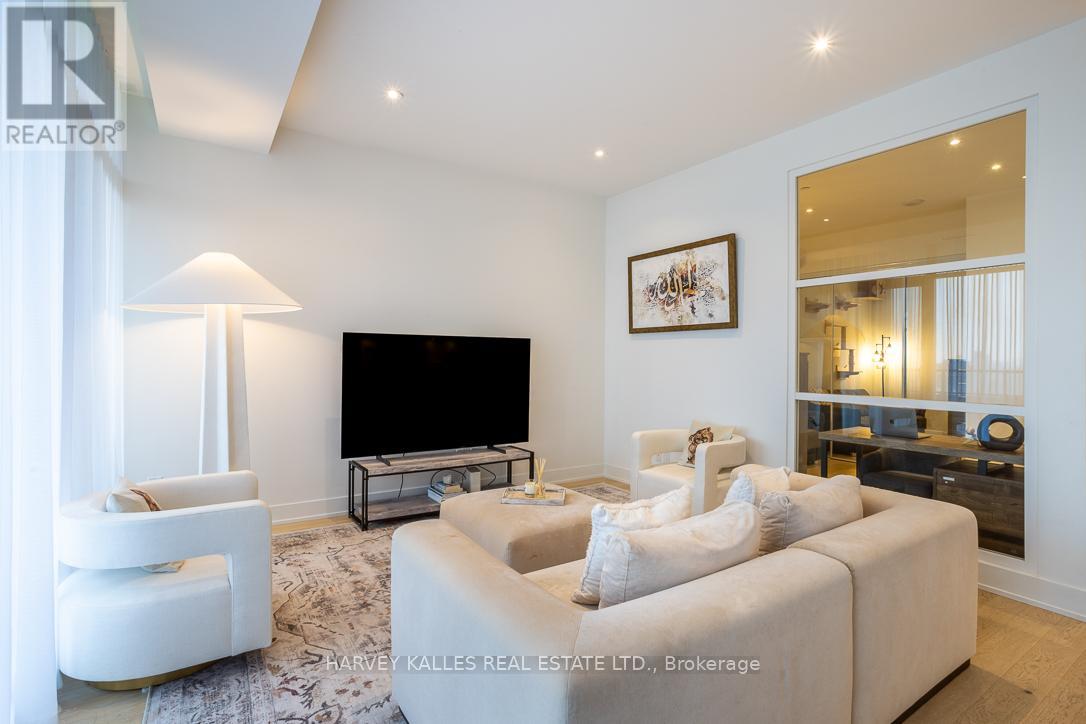 #1013 111 ST CLAIR AVENUE W - 11