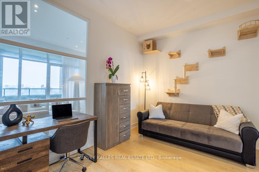 #1013 111 ST CLAIR AVENUE W - 17