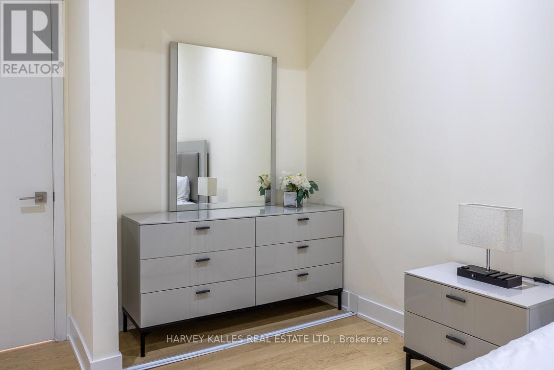#1013 111 ST CLAIR AVENUE W - 34