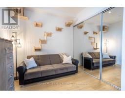 1013 - 111 St Clair Avenue W, Toronto, ON M4V1N5 Photo 18