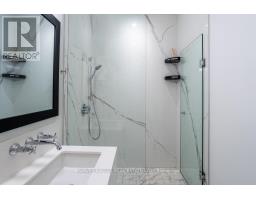 1013 - 111 St Clair Avenue W, Toronto, ON M4V1N5 Photo 10